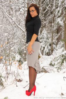 image hosted at ImgWallet.com