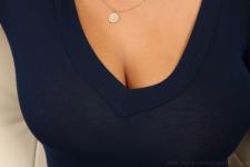 image hosted at ImgWallet.com